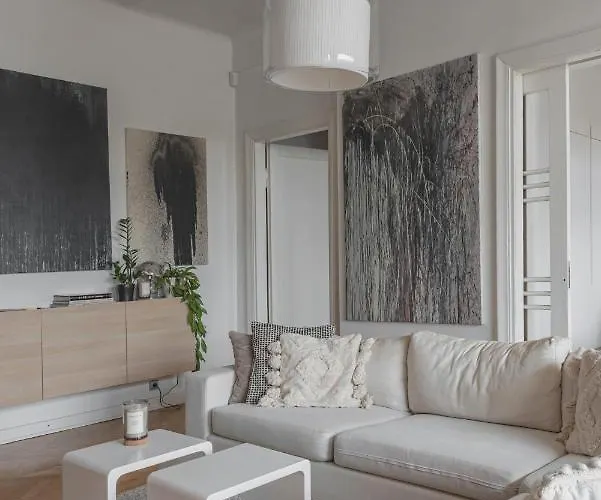 Apt-gallery In Lejlighed